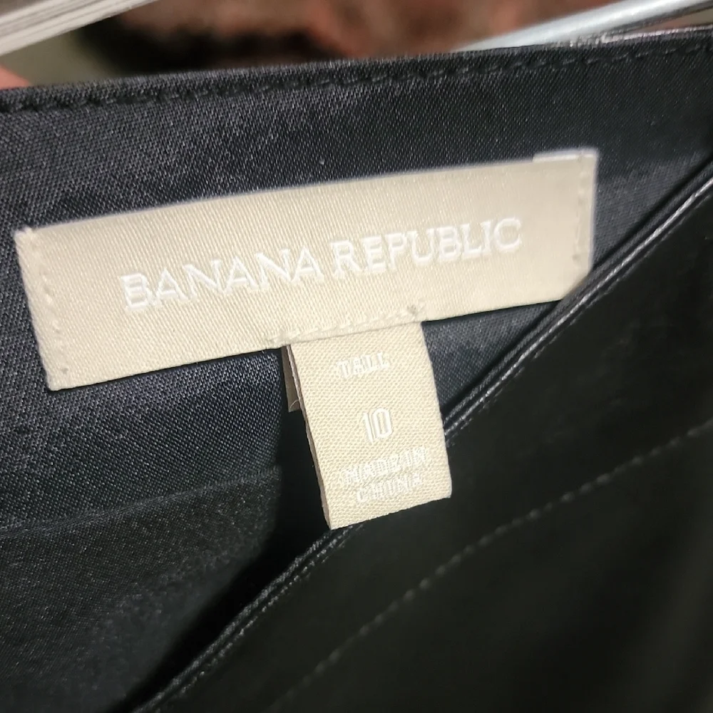 Banana Republic Black A-Line Skirt - Picture 3 of 3